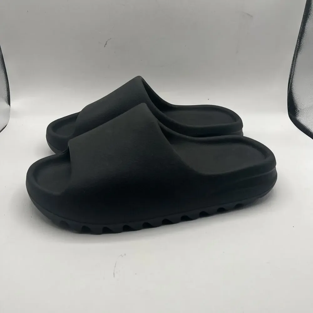 Yeezy YS-01 Slides size Men’s US 9 Black Color KNOW YOUR SIZE New With Bag